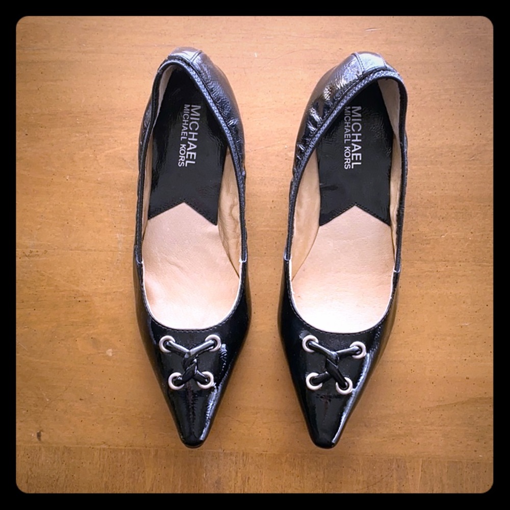 New sz 7.5 Micheal Kors kitten heels
